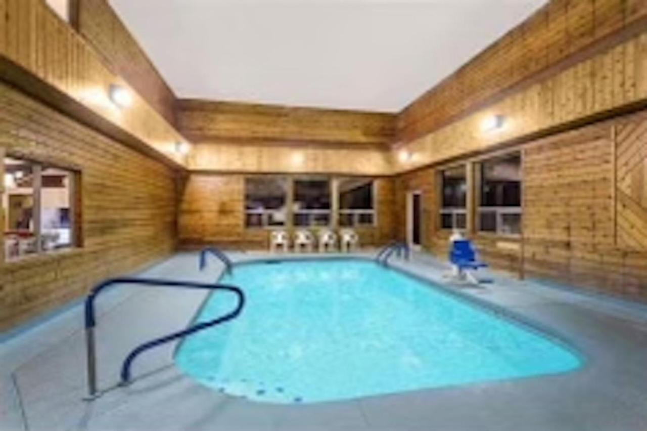 Pinetop Studio Suites Eksteriør billede