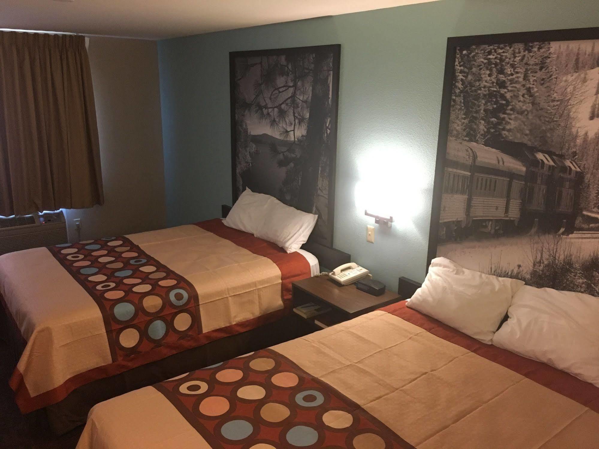 Pinetop Studio Suites Eksteriør billede